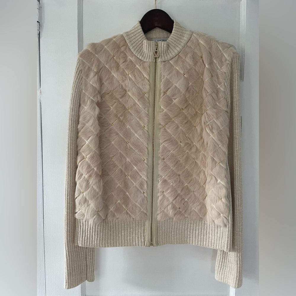 Elegant St. John Cream Women's  sweater-Jacket